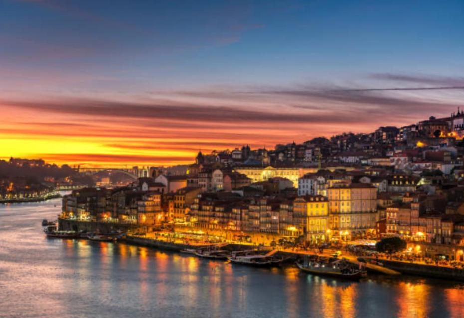 Sublime Downtown Retreat By Elsa Appartement Porto Buitenkant foto